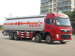 東風(fēng)32方戊烷鋁化工液體運輸車與起吊車綜合解析