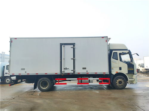 解放J6L肉鉤冷藏車與6米8蔬菜冷凍運輸車選購指南及價格分析